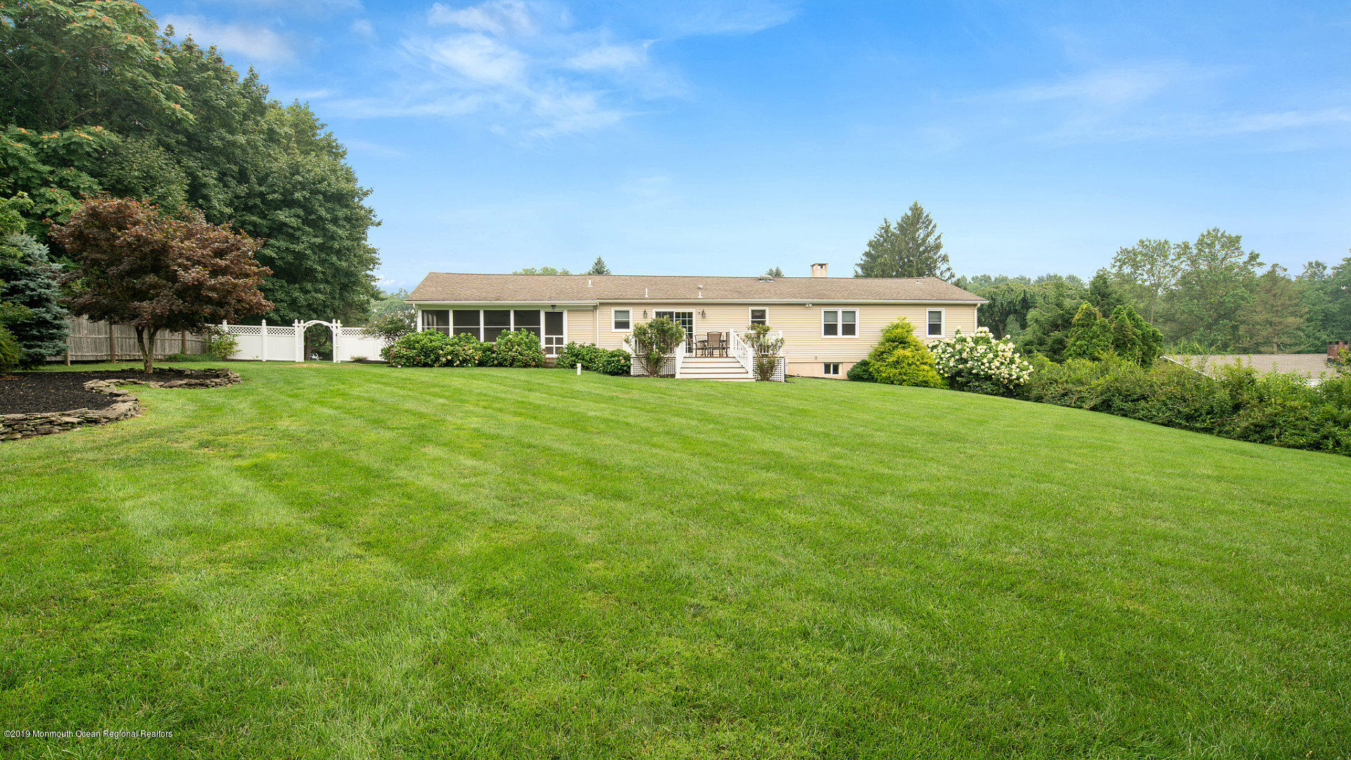 9 Robin Road Holmdel, NJ 07733 - Photo 29 of 29 1920x1080-virtual-tour-68754-photo-15659
