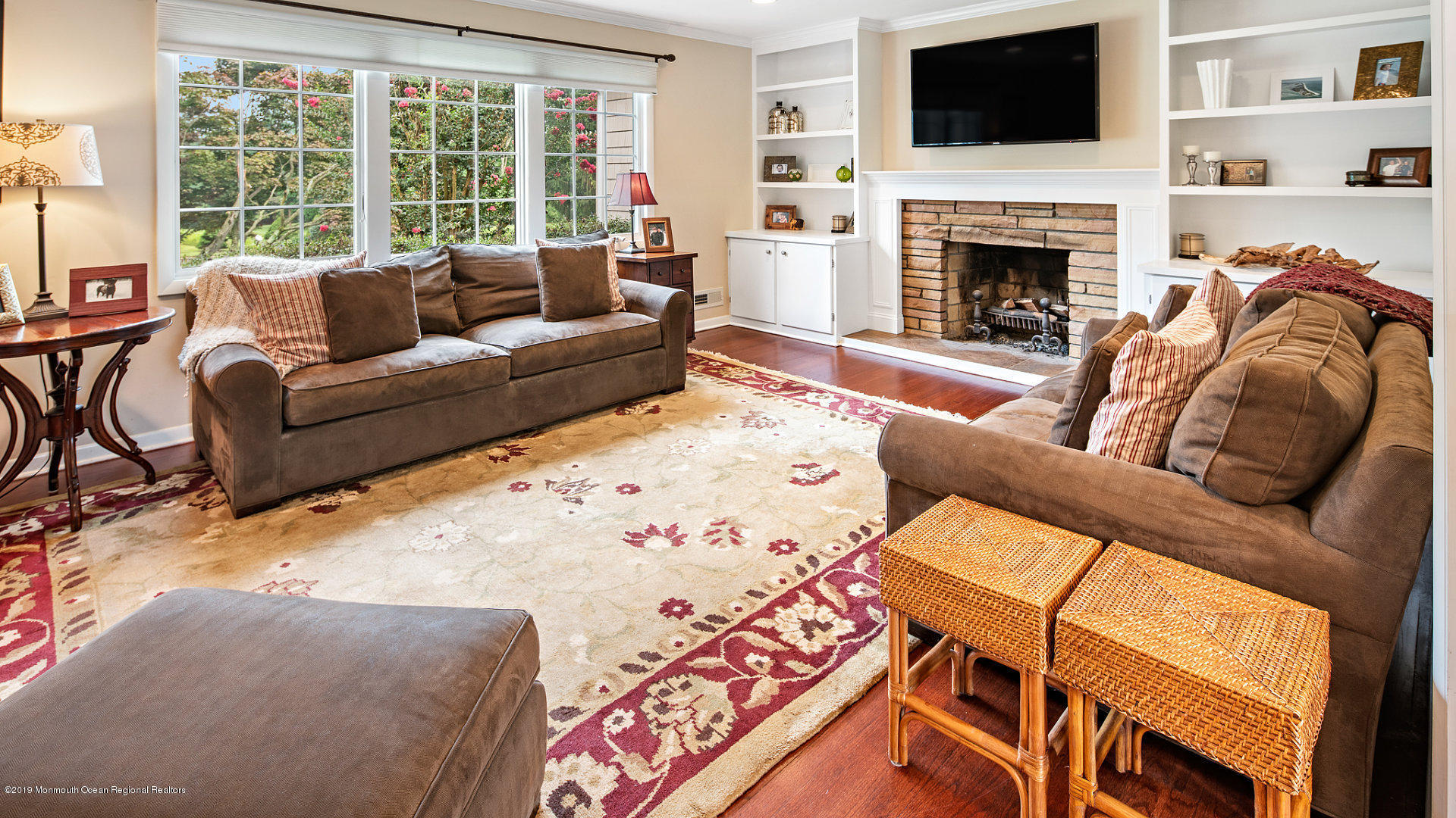9 Robin Road Holmdel, NJ 07733 - Photo 5 of 29 1920x1080-virtual-tour-68754-photo-15659