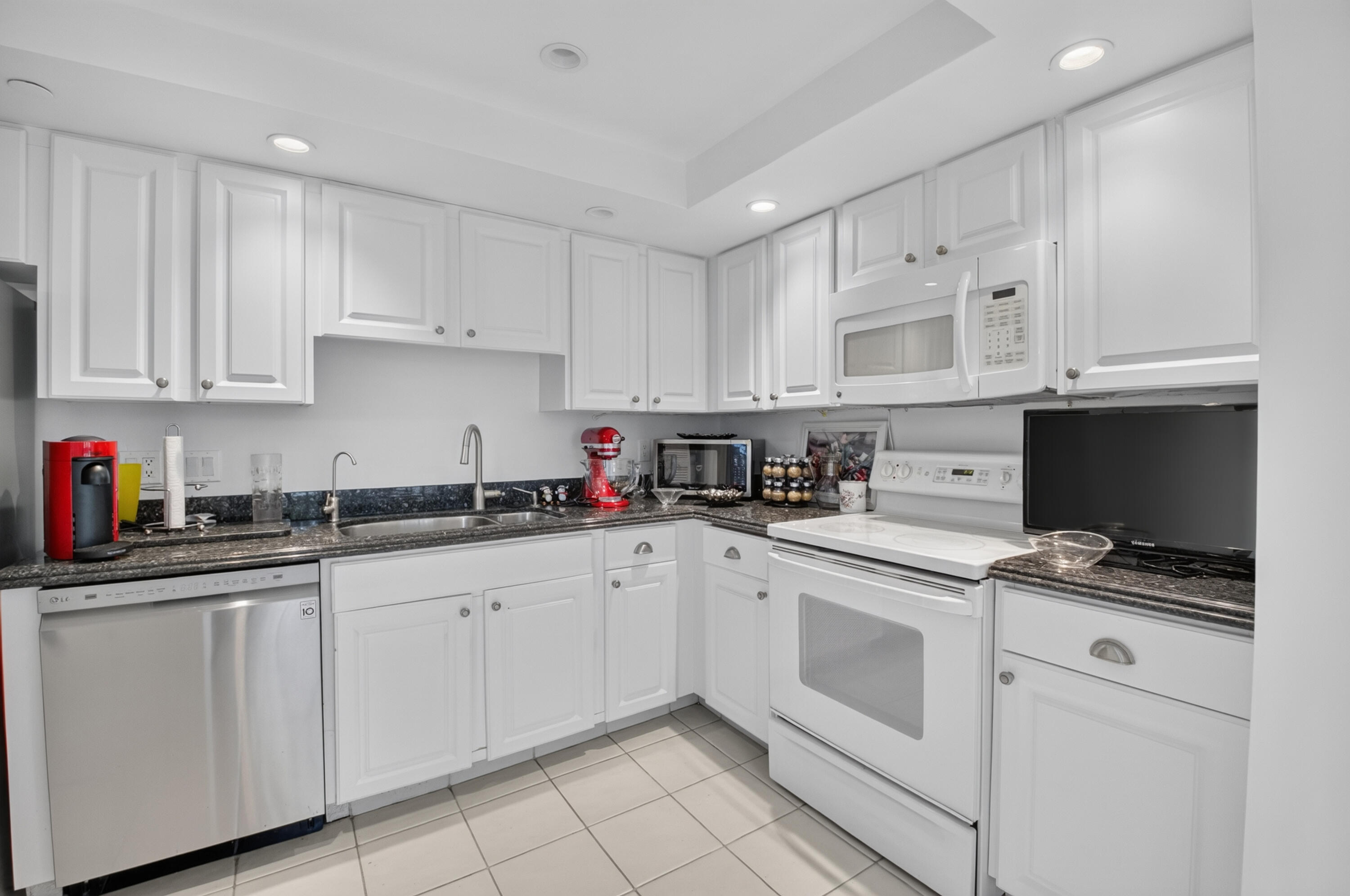 7847 Lakeside Boulevard, Unit 1024 Boca Raton, FL 33434 - Photo 19 of 80 DSC_1694