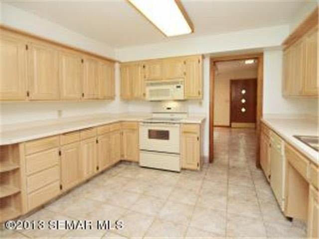 518 1/2 4th Street Southwest Rochester, MN 55902 - Photo 4 of 27