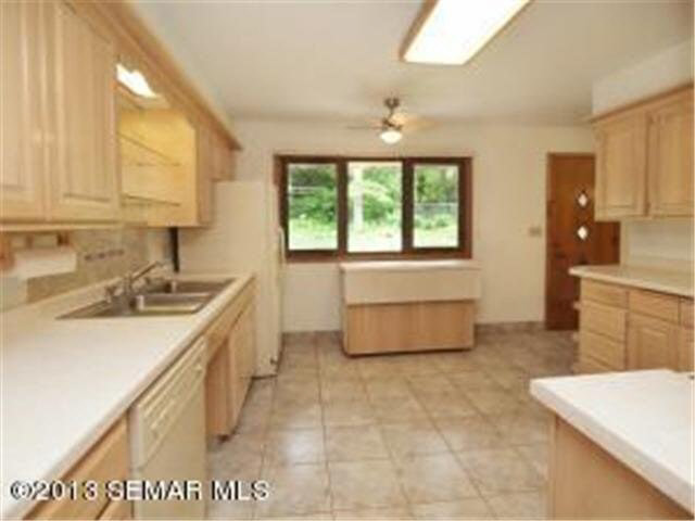 518 1/2 4th Street Southwest Rochester, MN 55902 - Photo 6 of 27