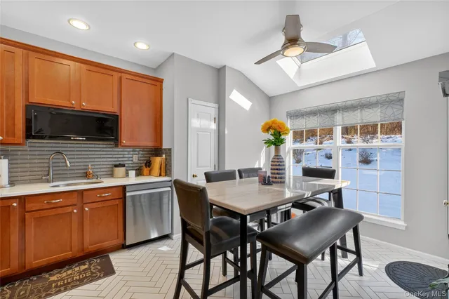 $524,950 | 733 Huntington Drive, Fishkill, NY 12524