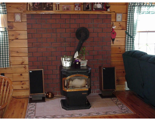 50 Gold Nugget Road Spencer, MA 01562 - Photo 8 of 13 Gallery Image 8