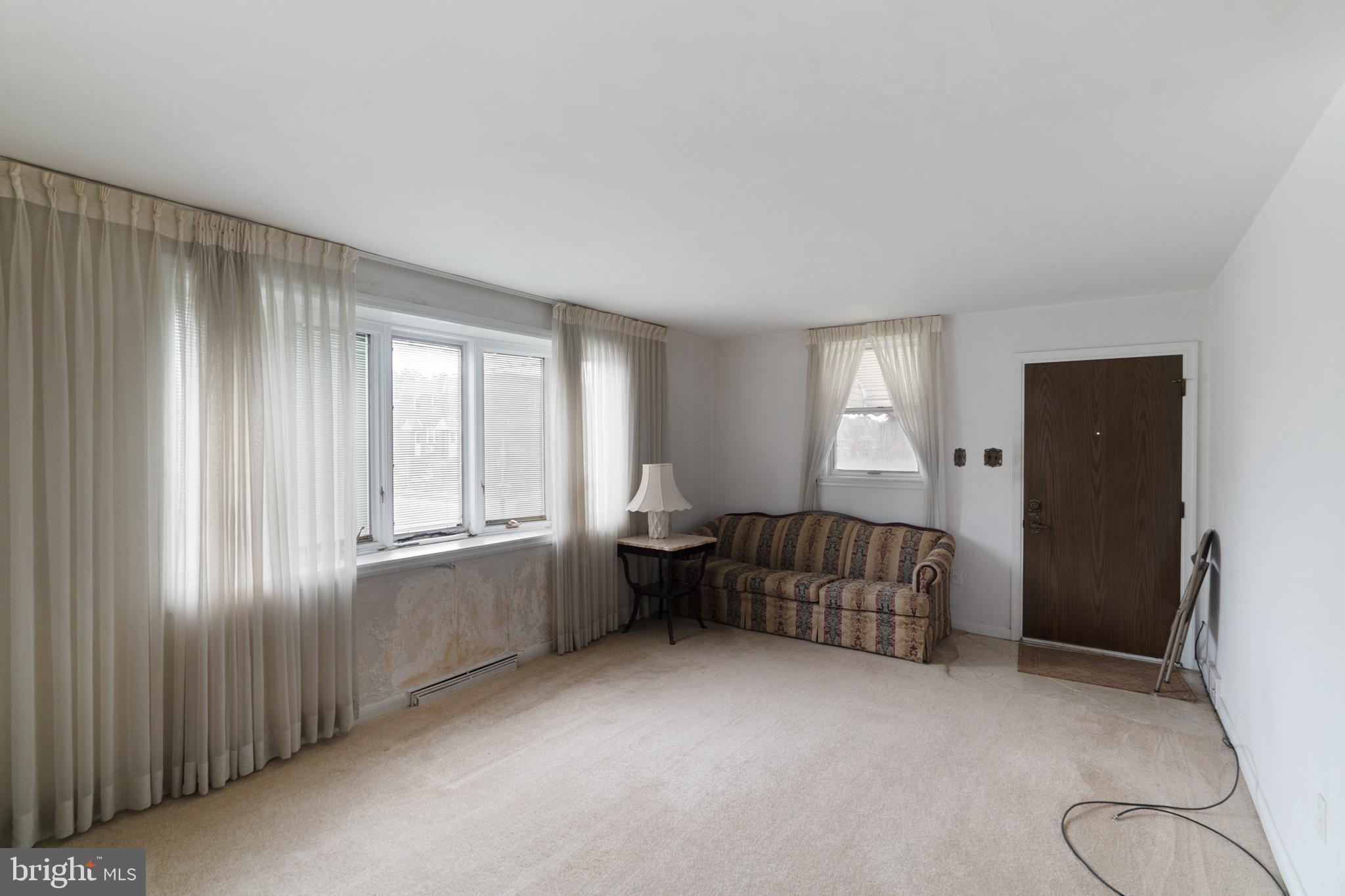 1630 Fox Chase Road Philadelphia, PA 19152 - Photo 4 of 33 Gallery Image 4