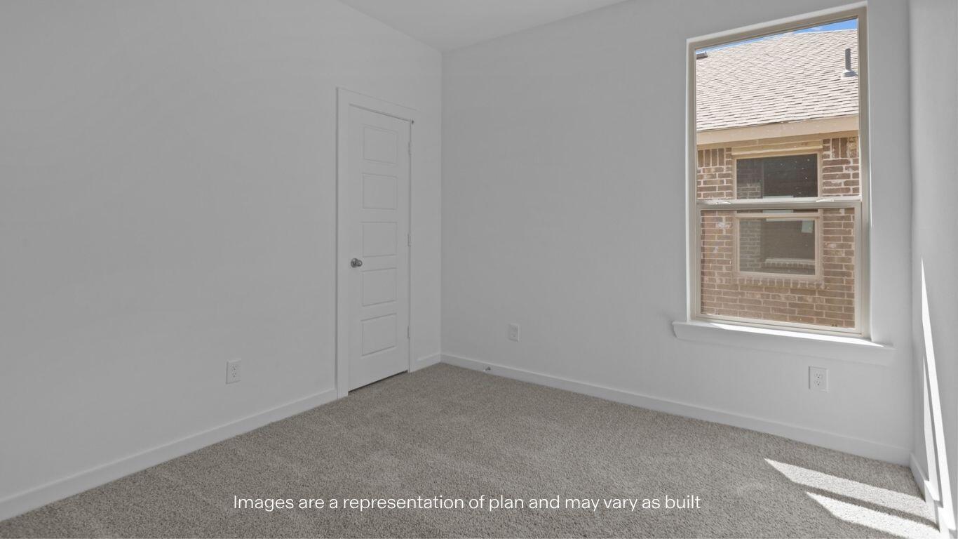 2223 150th Place Lubbock, TX 79423 - Photo 17 of 19 an empty room with a window