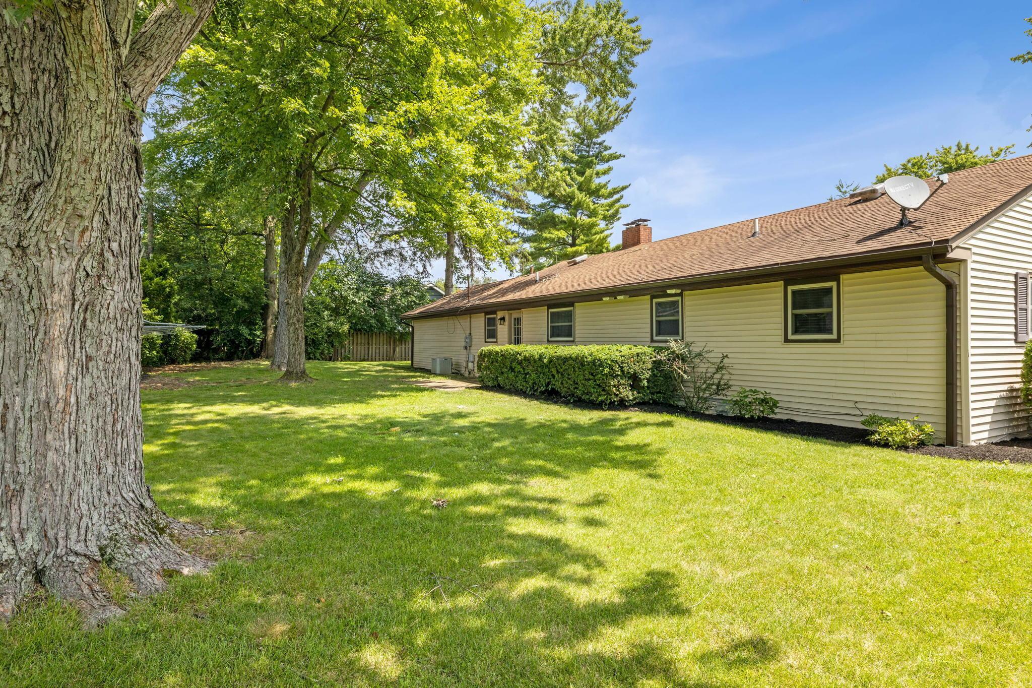 3951 Mountview Road Columbus, OH 43220 - Photo 32 of 35 Back of Home