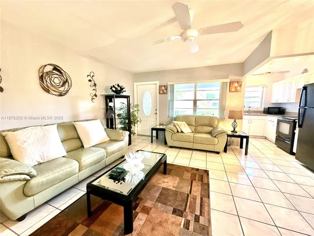 $95,900 | 5300 Washington Street, Unit A139, Hollywood, FL 33021