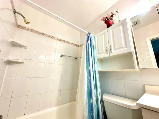 $95,900 | 5300 Washington Street, Unit A139, Hollywood, FL 33021