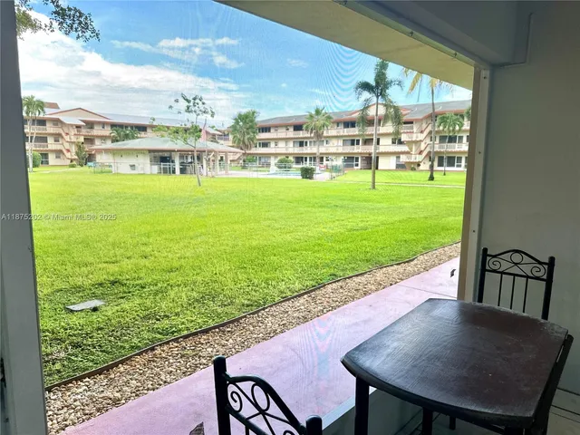 $95,900 | 5300 Washington Street, Unit A139, Hollywood, FL 33021