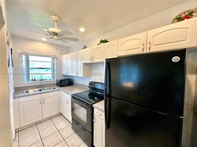 $95,900 | 5300 Washington Street, Unit A139, Hollywood, FL 33021