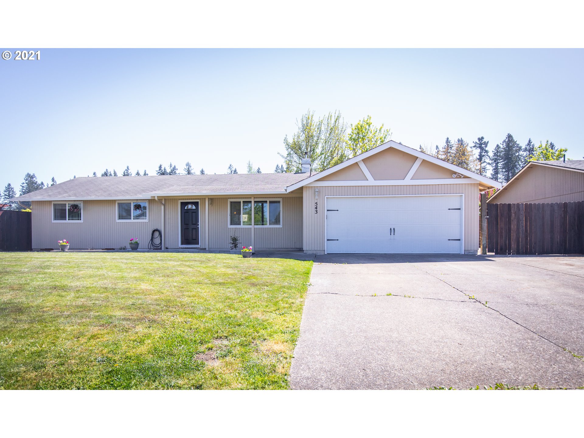 543 South 49th Place Springfield, OR 97478 - Photo 1 of 17