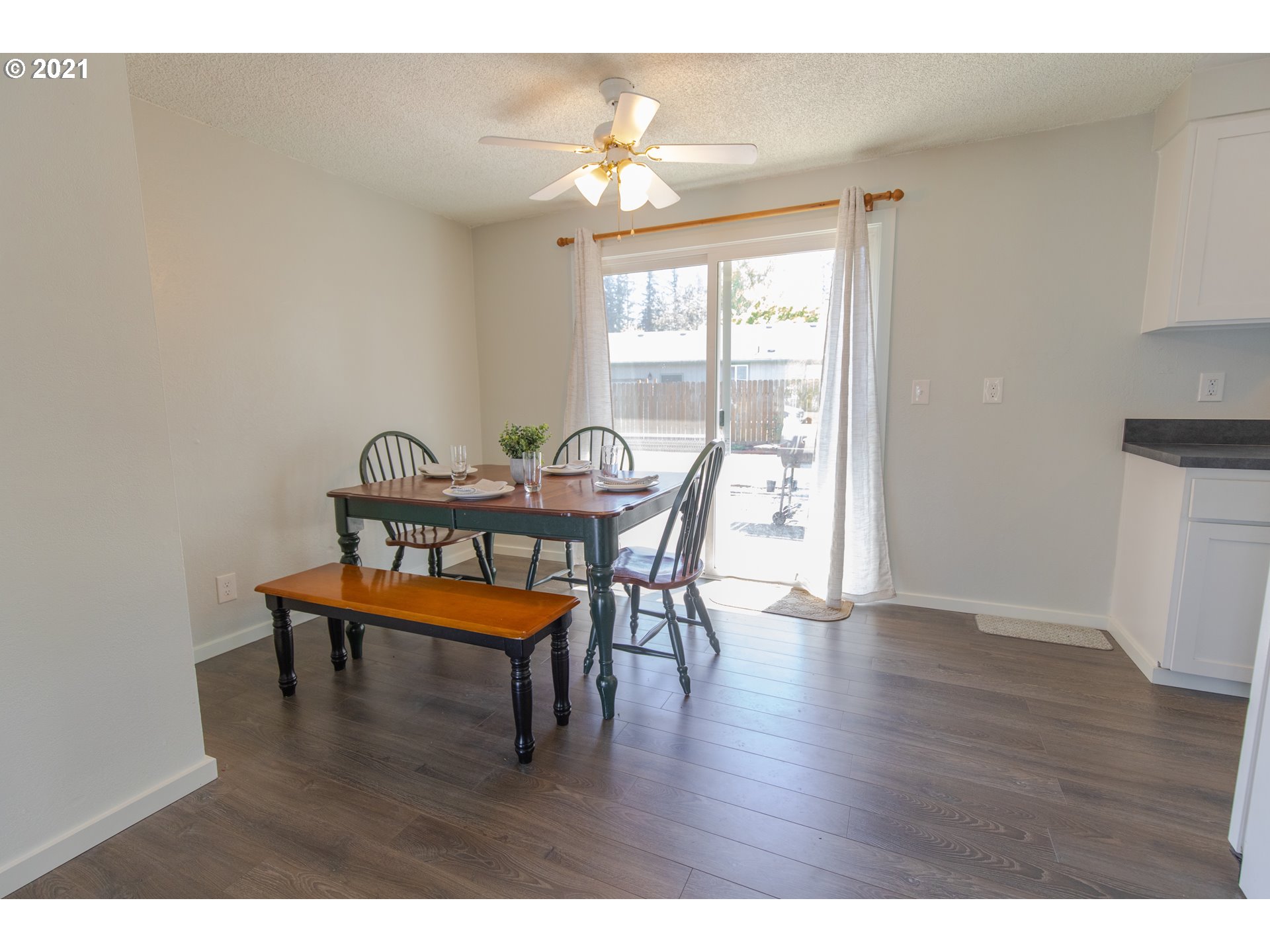 543 South 49th Place Springfield, OR 97478 - Photo 5 of 17