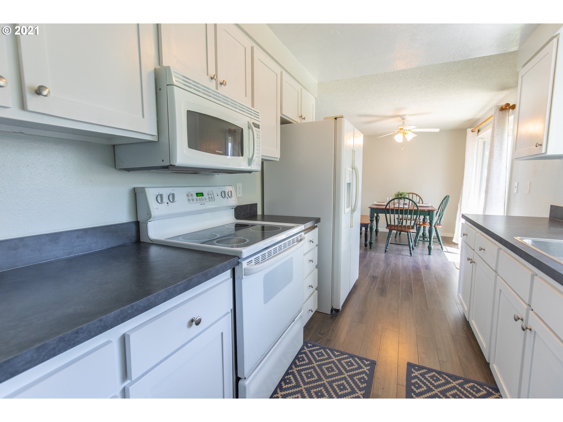 543 South 49th Place Springfield, OR 97478 - Photo 9 of 17