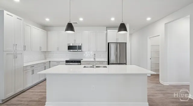 $1,900 | 300 Highway 30, Unit B4, Port Wentworth, GA 31407