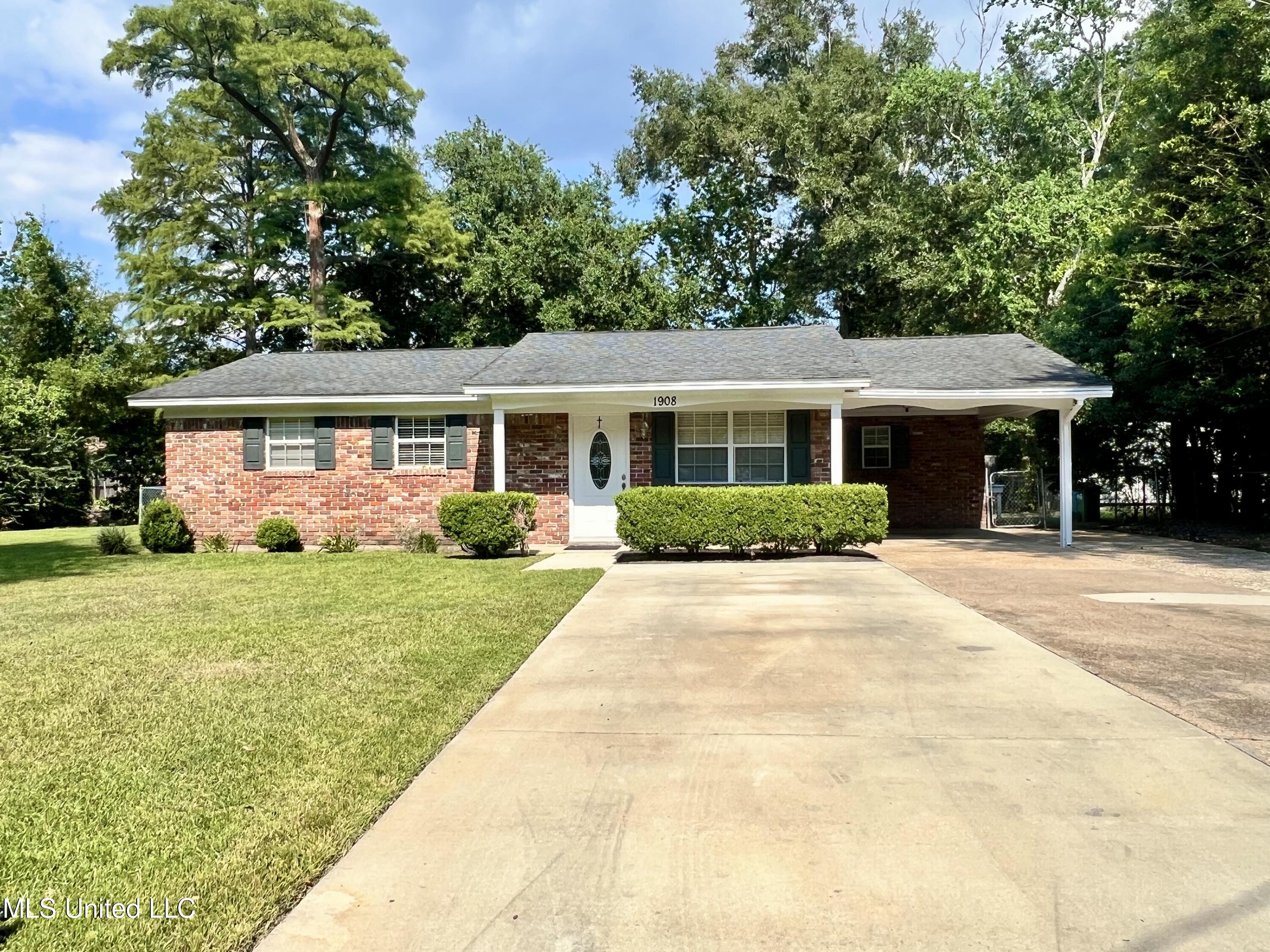 1908 Holland Street Pascagoula, MS 39581 - Photo 1 of 18 Front of house