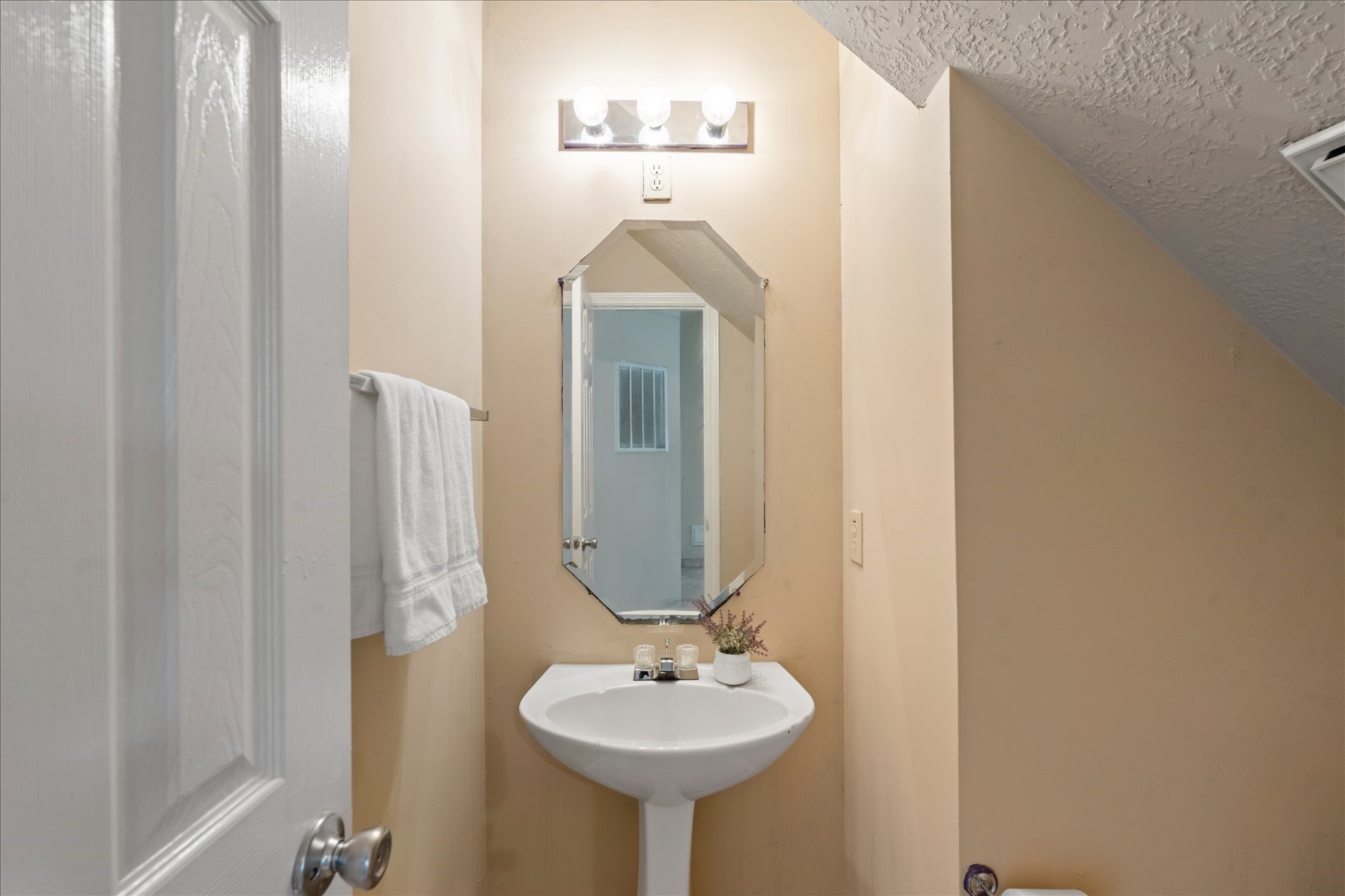 3708 Nutwood Lane Spring, TX 77389 - Photo 4 of 20 Convenient first-floor half bath perfect for guests and everyday use.