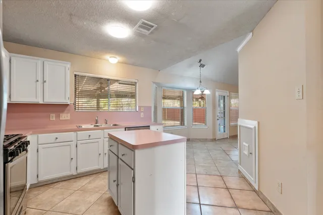 $2,000 | 3708 Nutwood Lane, Spring, TX 77389