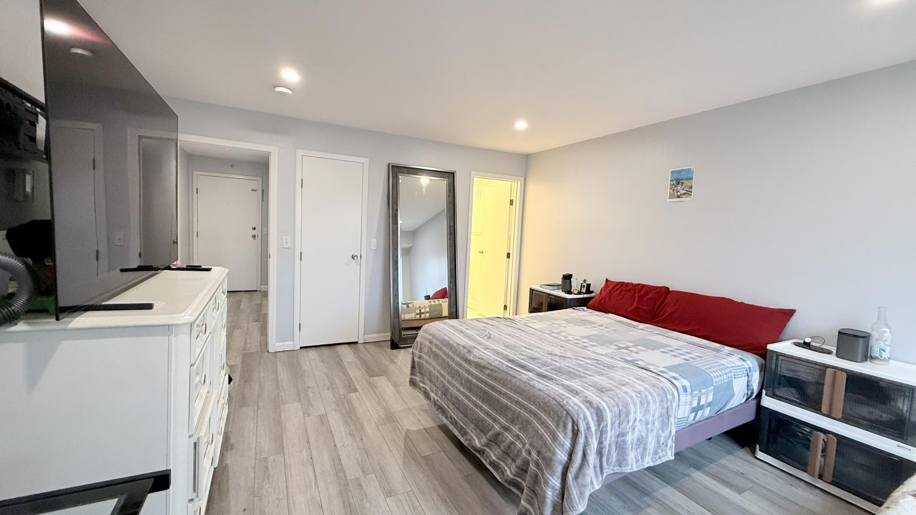 15 Oak Neck Road, Unit 16 (35) Hyannis, MA 02601 - Photo 8 of 13 bed 1