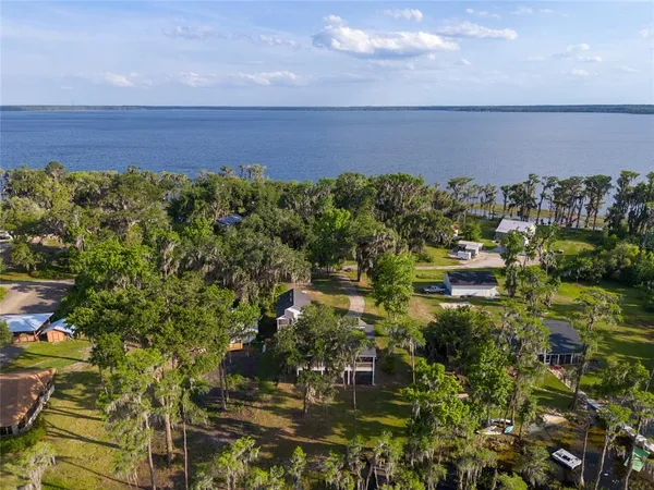 $995,000 | 2499 Southeast 30 Street, Melrose, FL 32666