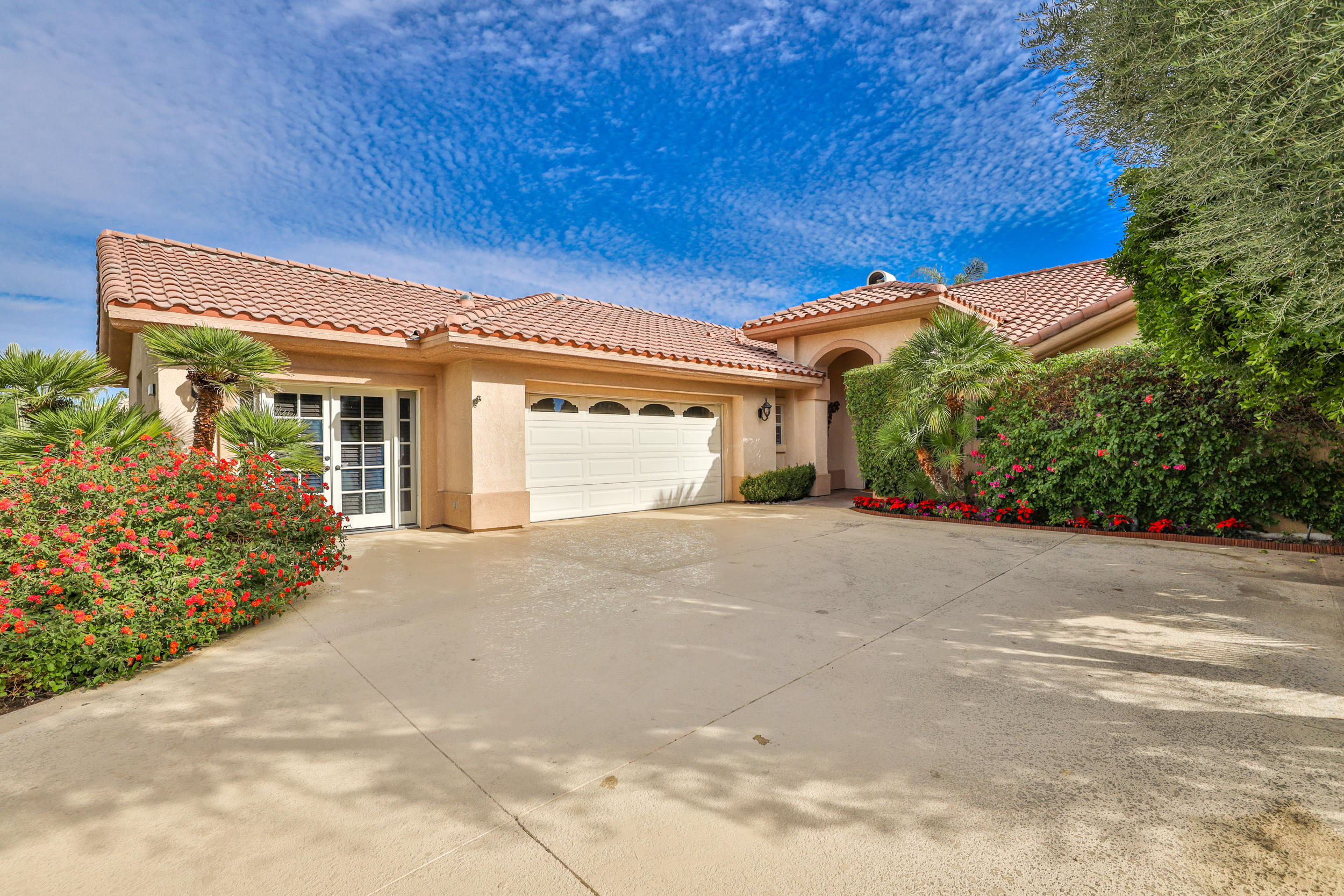 7 White Sun Way Rancho Mirage, CA 92270 - Photo 2 of 56 Your Desert Oasis