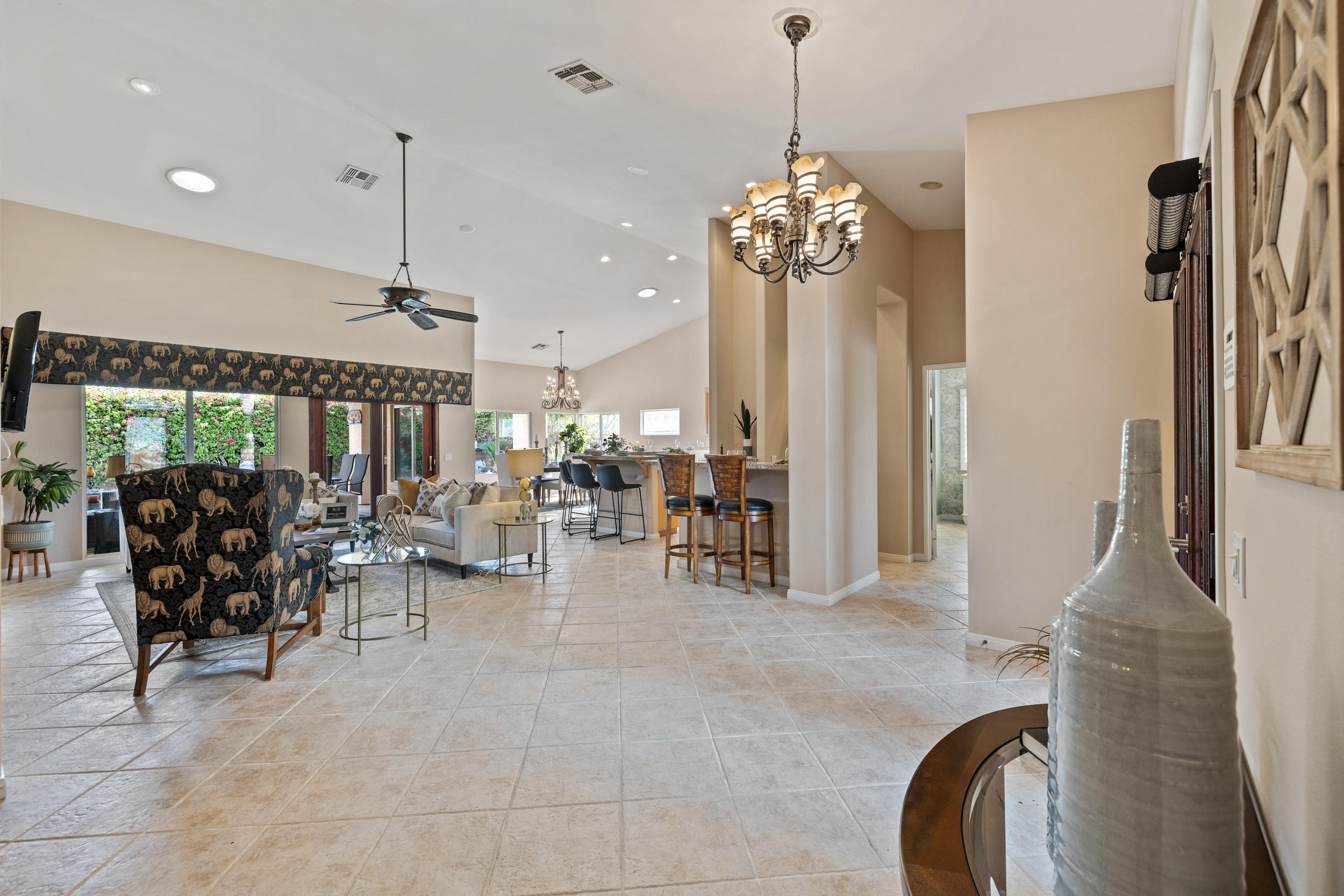 7 White Sun Way Rancho Mirage, CA 92270 - Photo 4 of 56 WOW! Desert Living at its BEST!