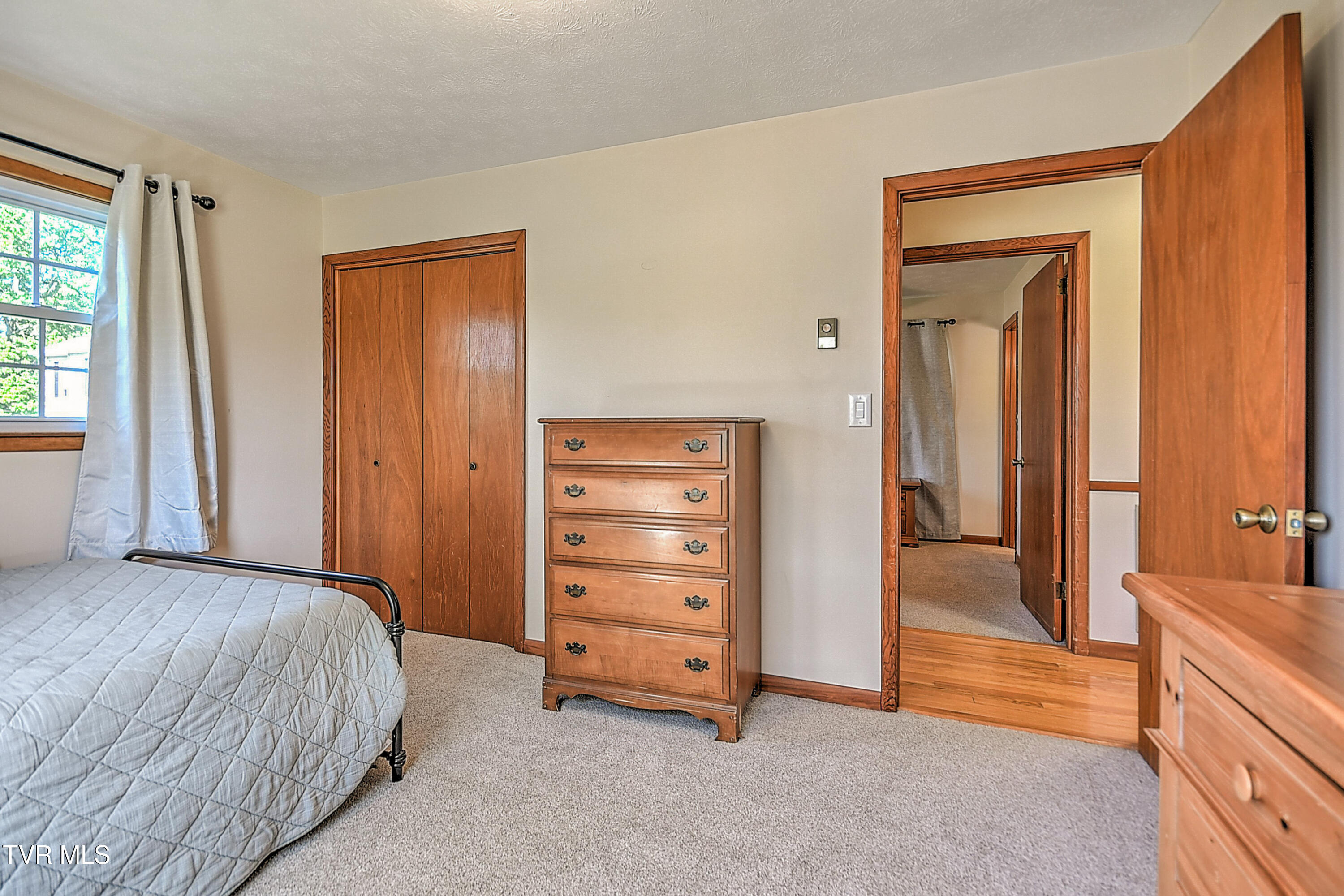409 Montezuma Road Kingsport, TN 37664 - Photo 27 of 42 409 Montezuma KB-35
