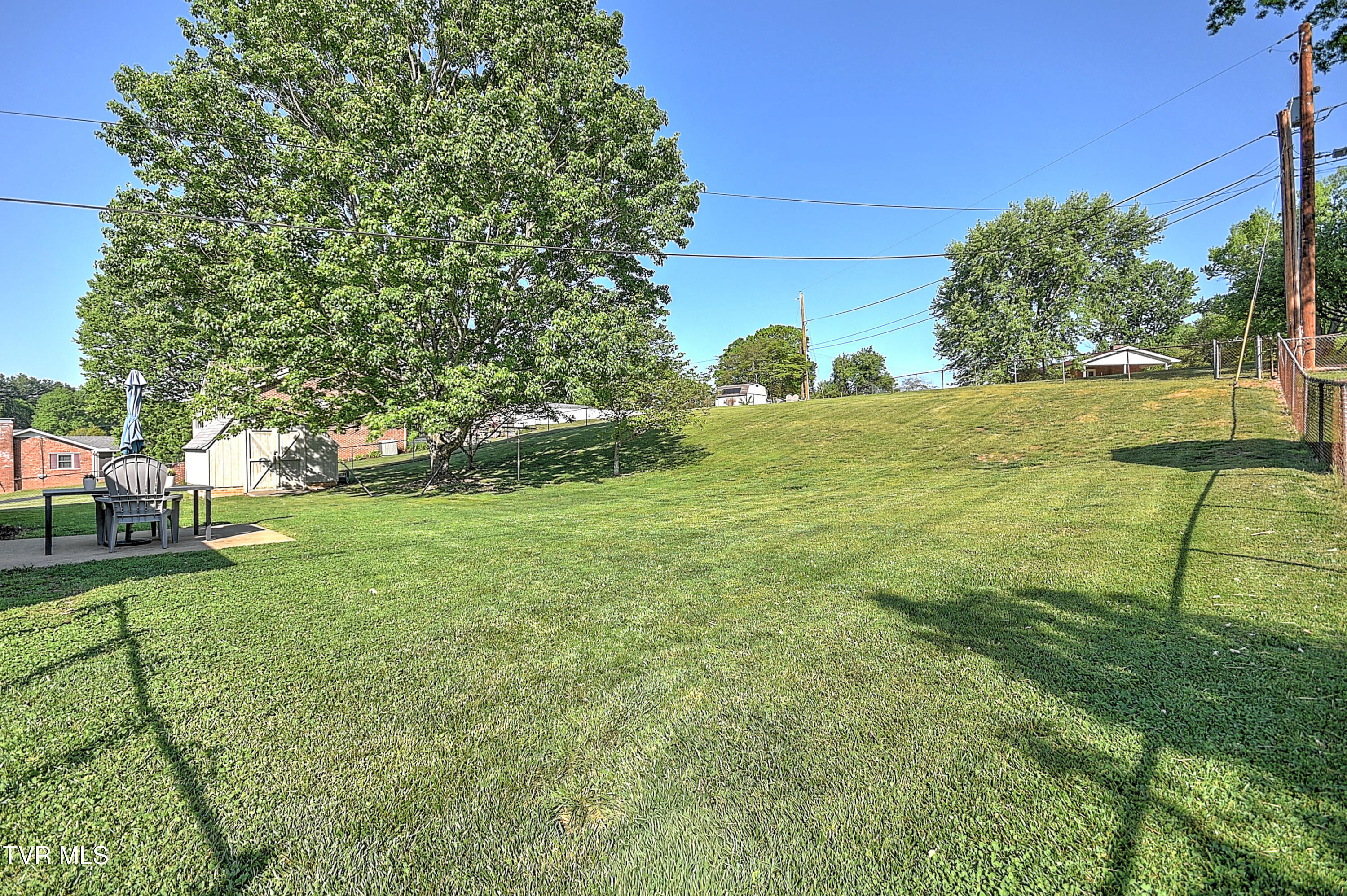 409 Montezuma Road Kingsport, TN 37664 - Photo 34 of 42 409 Montezuma KB-42