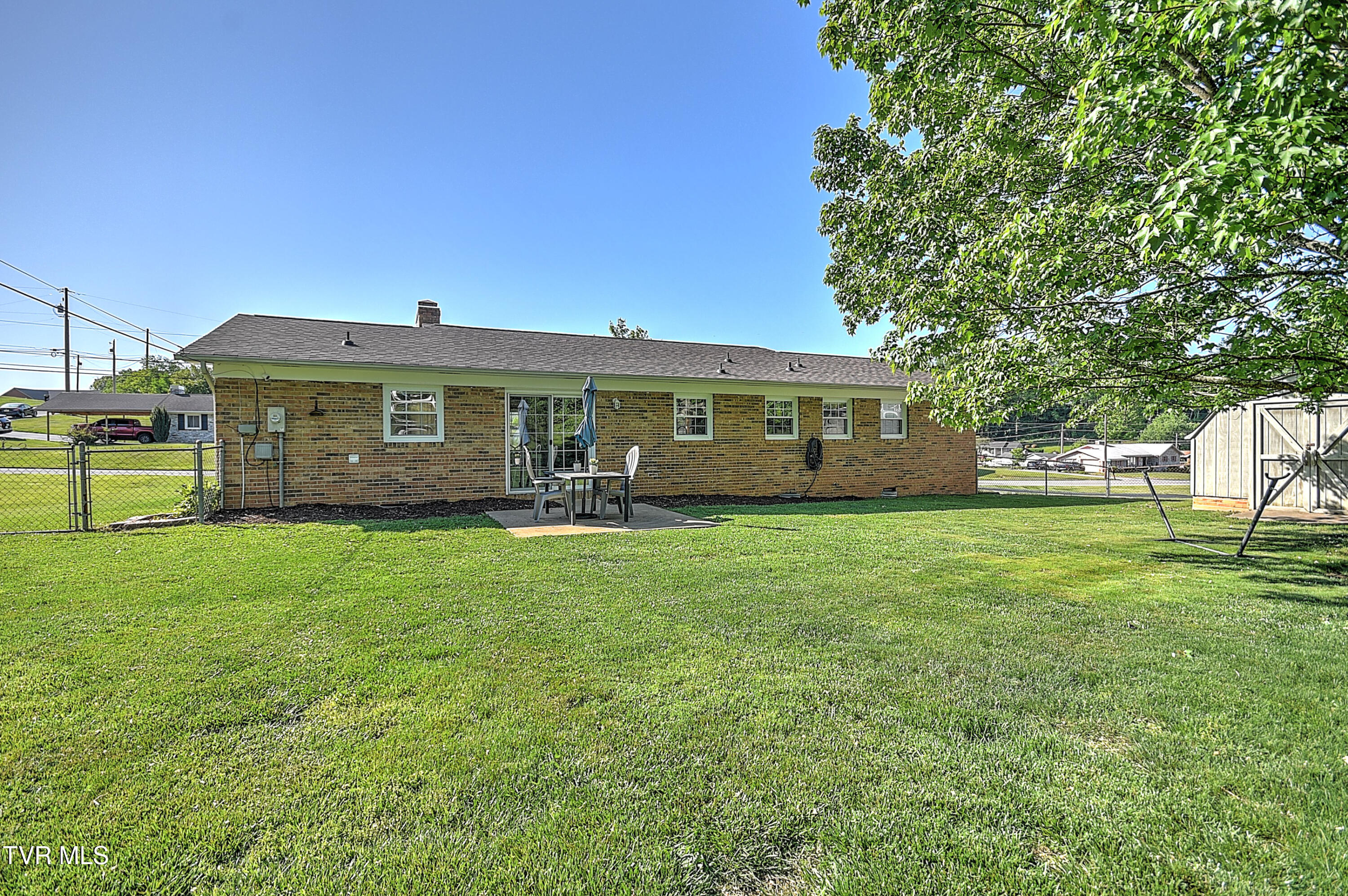 409 Montezuma Road Kingsport, TN 37664 - Photo 36 of 42 409 Montezuma KB-43