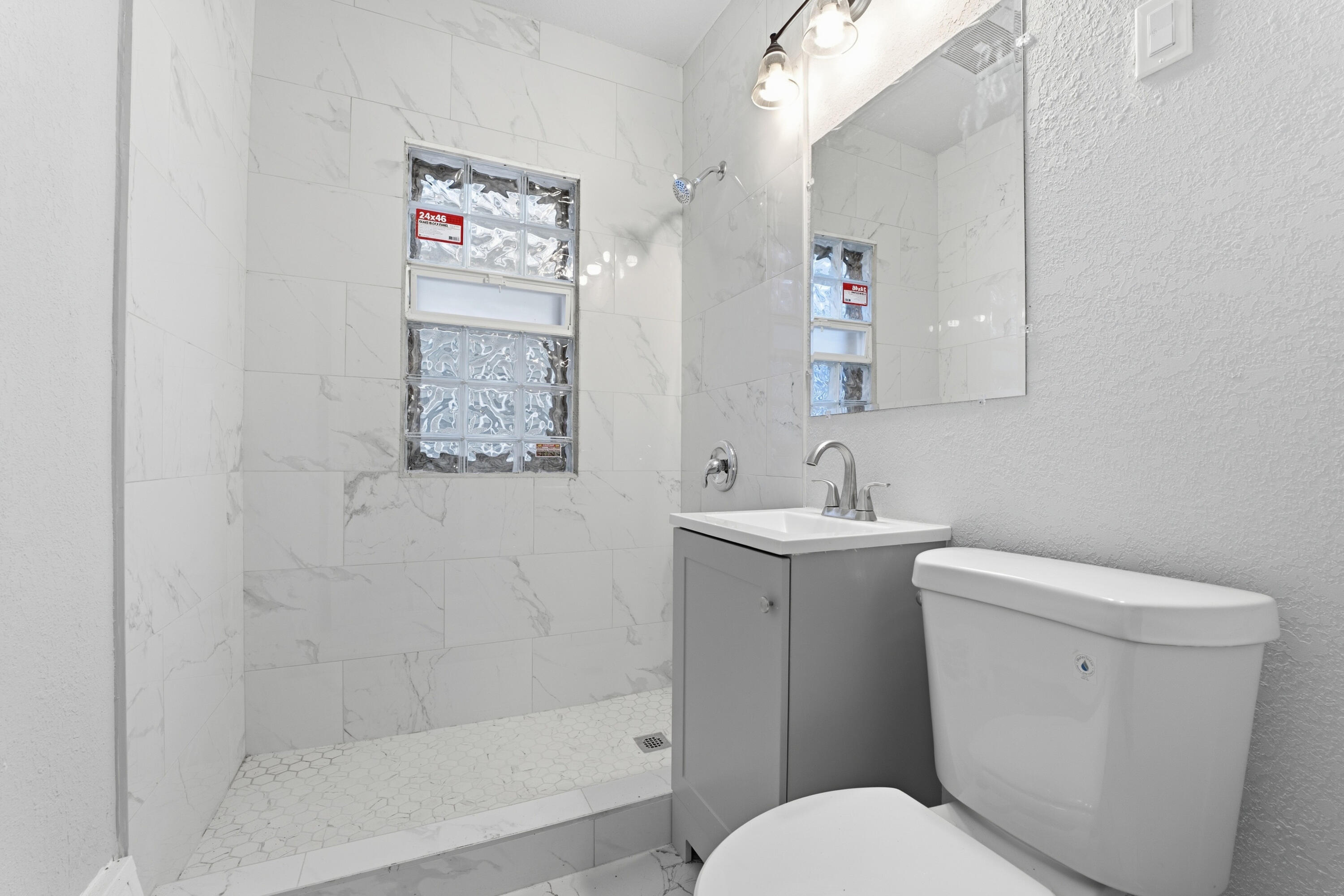 3718 North 18th Street Milwaukee, WI 53206 - Photo 12 of 24 3718 N 18th St