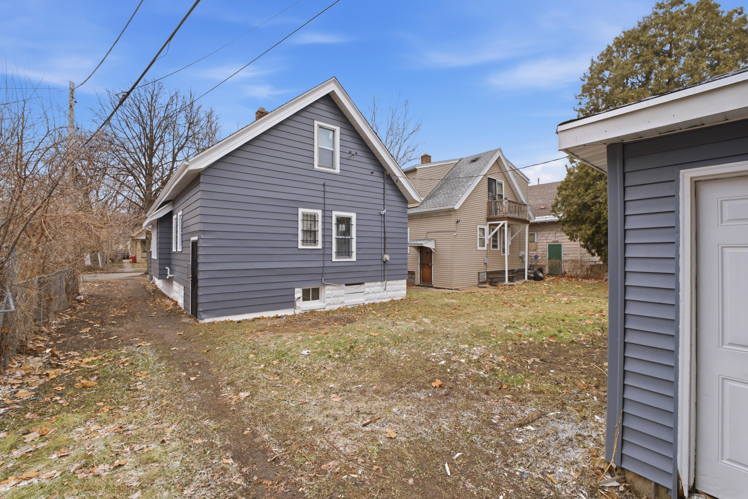 3718 North 18th Street Milwaukee, WI 53206 - Photo 21 of 24 3718 N 18th St
