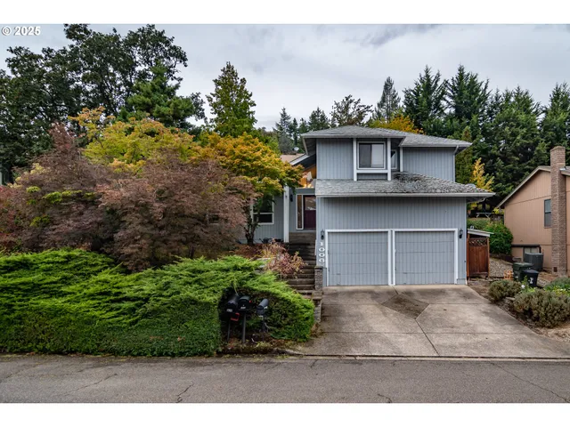 $444,000 | 1006 Woodwillow Drive, Roseburg, OR 97471