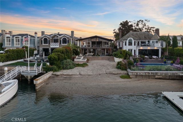 $13,000,000 | 4 Harbor Island, Newport Beach, CA 92660