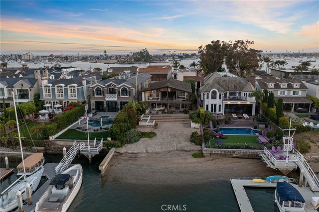 $13,000,000 | 4 Harbor Island, Newport Beach, CA 92660