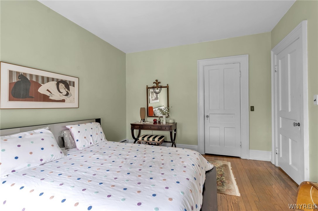 28 Colonial Circle Buffalo, NY 14213 - Photo 14 of 49