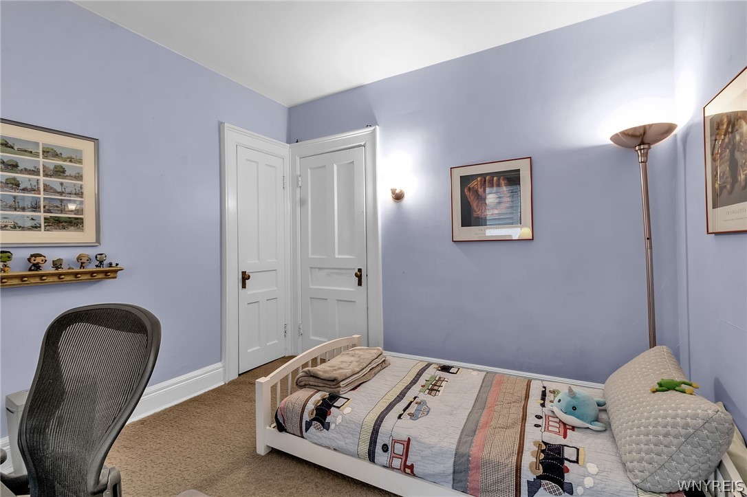 28 Colonial Circle Buffalo, NY 14213 - Photo 17 of 49