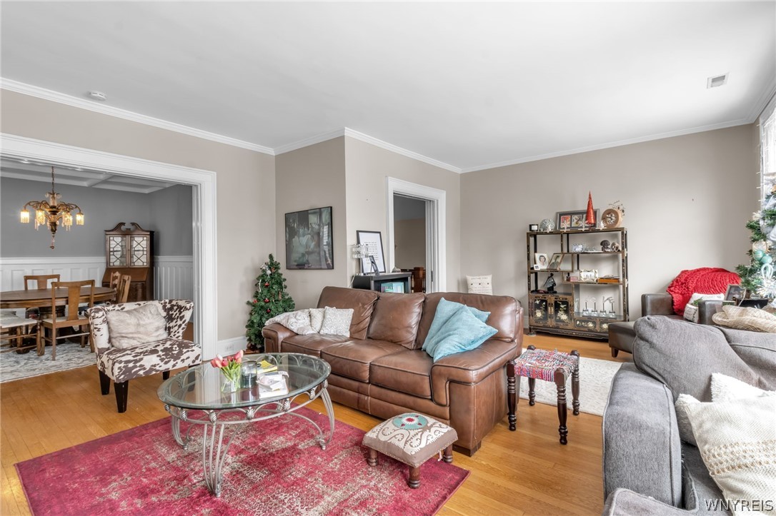 28 Colonial Circle Buffalo, NY 14213 - Photo 22 of 49