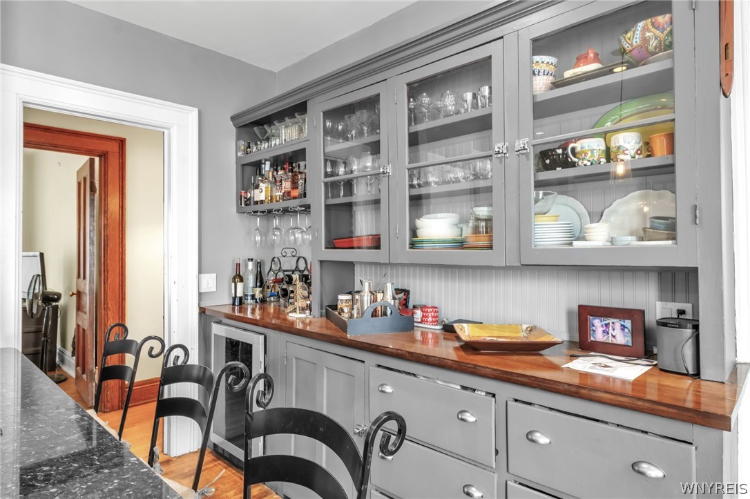 28 Colonial Circle Buffalo, NY 14213 - Photo 33 of 49