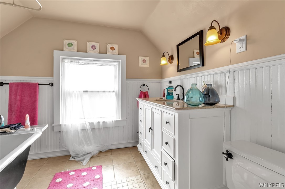 28 Colonial Circle Buffalo, NY 14213 - Photo 44 of 49