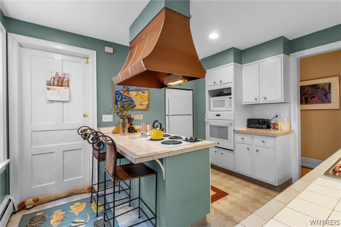 28 Colonial Circle Buffalo, NY 14213 - Photo 9 of 49