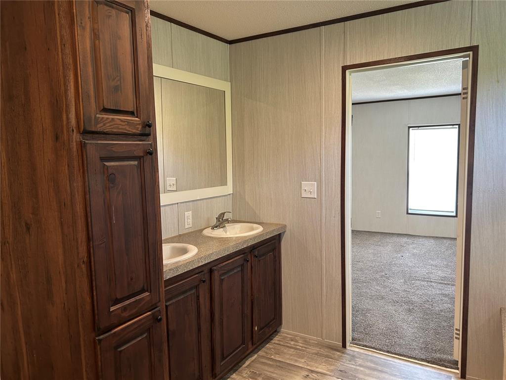 11231 Northeast 60th Street Bronson, FL 32621 - Photo 9 of 14