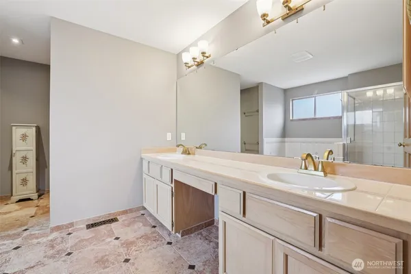 $1,750,000 | 15732 111th Avenue Northeast, Bothell, WA 98011