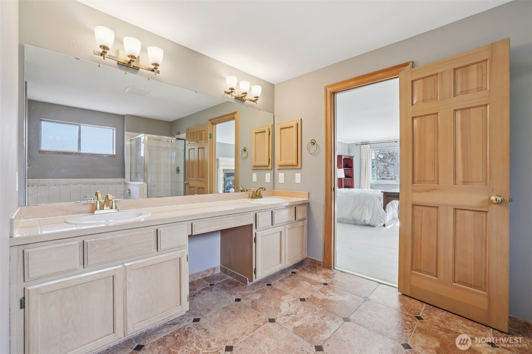 15732 111th Avenue Northeast Bothell, WA 98011 - Photo 19 of 34