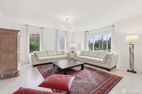 $1,750,000 | 15732 111th Avenue Northeast, Bothell, WA 98011