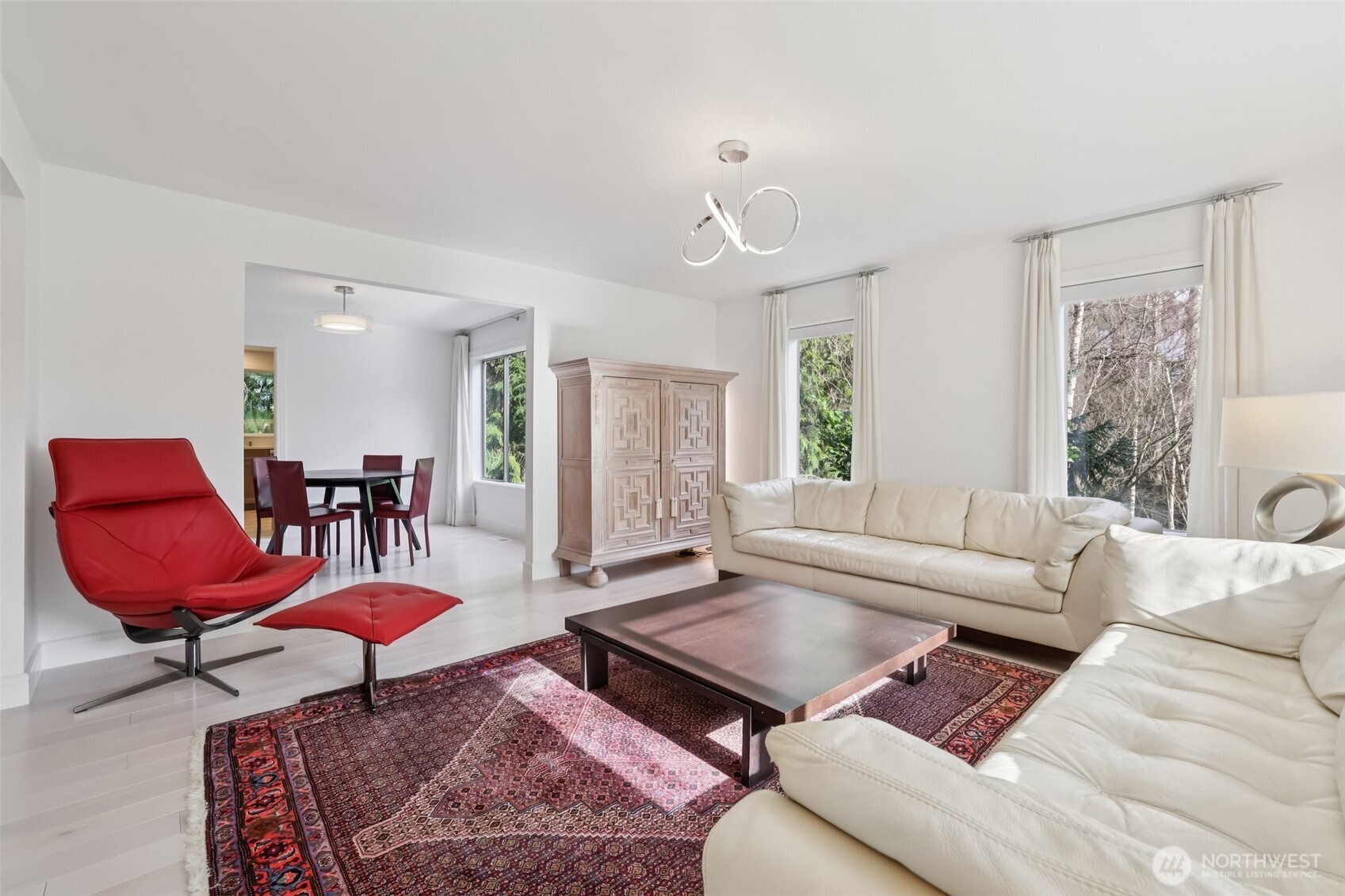 15732 111th Avenue Northeast Bothell, WA 98011 - Photo 4 of 34