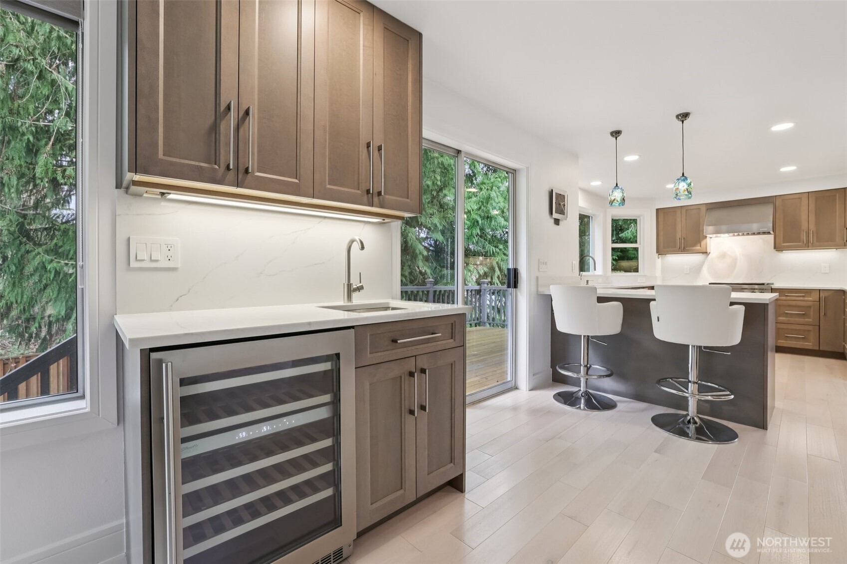 15732 111th Avenue Northeast Bothell, WA 98011 - Photo 8 of 34