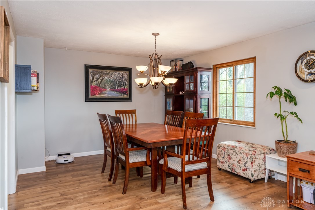728 Chipplegate Drive Centerville, OH 45459 - Photo 5 of 30 This inviting dining area offers a warm ambiance for memorable meals and gatherings.