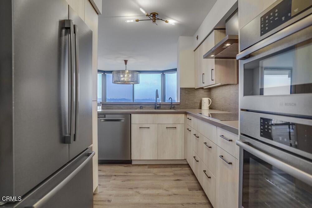 222 Monterey Road, Unit 1103 Glendale, CA 91206 - Photo 27 of 68 222-monterey-rd-027_web
