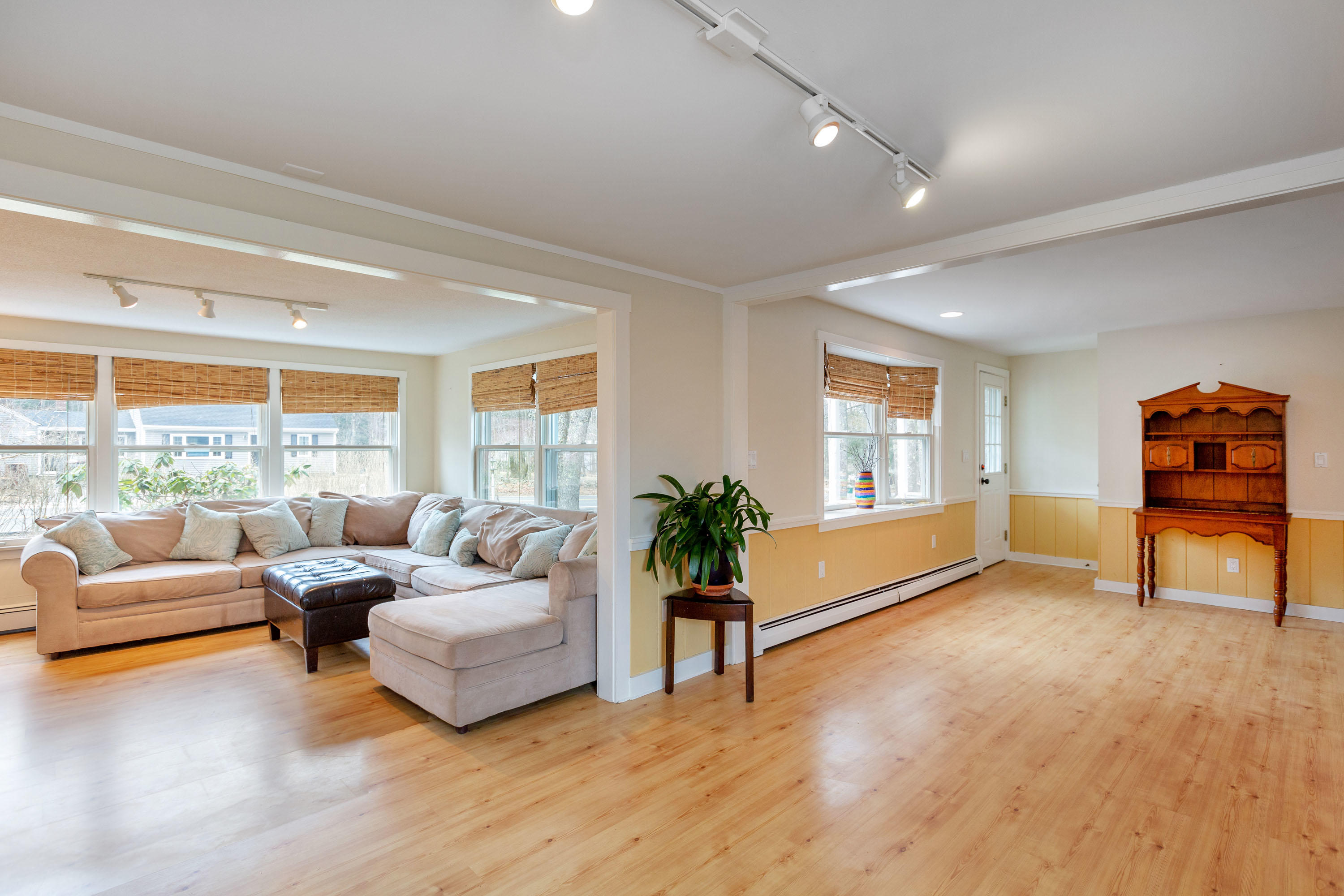20 Orchard Road Cumberland, ME 04021 - Photo 11 of 72 Orchard_Deveaux_11