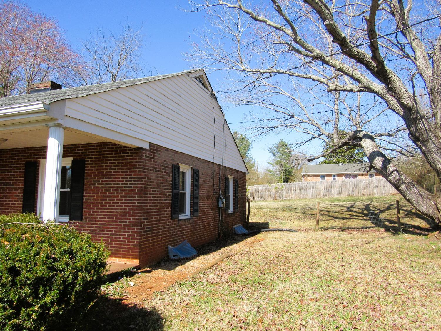 144 Maple Lane Amherst, VA 24521 - Photo 3 of 29 a view of a backyard of the house