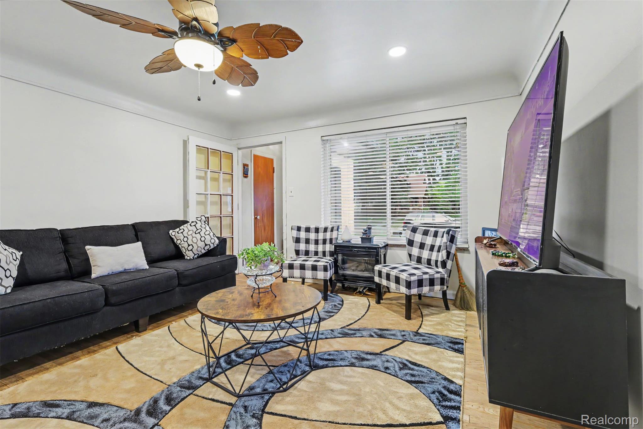 1772 North Gulley Road Dearborn, MI 48128 - Photo 6 of 30 07.jpg